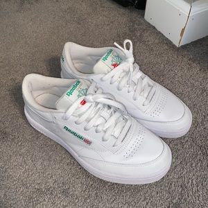 Size 9 womens reebok white sneakers